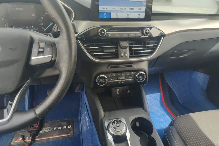 Used Ford Focus 2019 Sedan EcoBoost 180 Automatic Trend Edition Audio And AC Panel