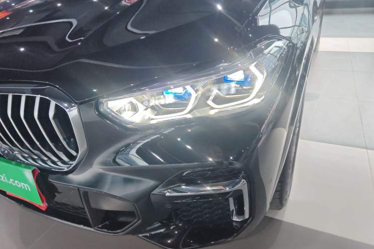 Used BMW X5 2022 xDrive 30Li Luxury M Sport Package