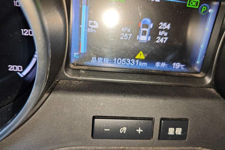 Used BYD Yuan New Energy 2018 EV360 Smart Connect Shangkoo Model Odometer Close Up