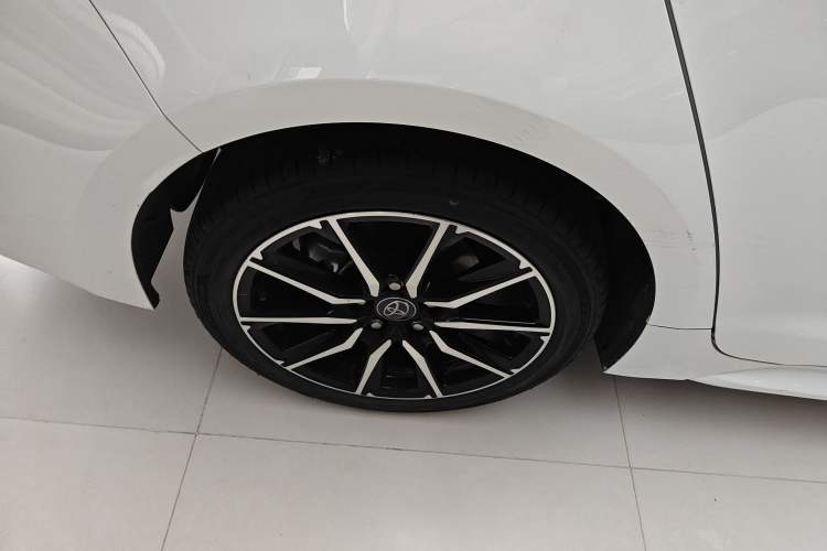 Used Toyota Levin 2023 Smart Electric Hybrid Dual-Engine 1.8L Sport Edition Right Rear Wheel Hub