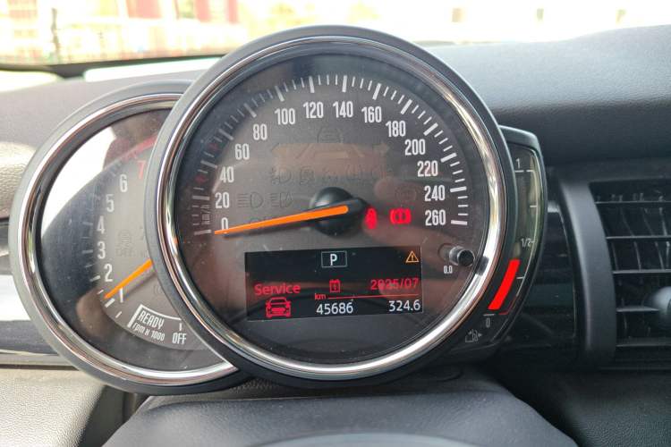 Used MINI 2019 1.5T ONE