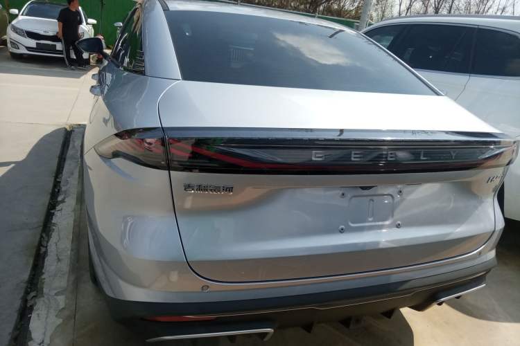 Used Geely Galaxy L6 2025 EM-i 140km Starship Edition