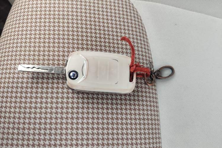 Used Wuling Hongguang MINIEV 2024 3rd Generation 215km Youth Edition Vehicle Key