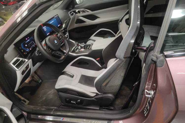 Used BMW M4 2024 M4 Convertible Coupe M xDrive Thunder Edition Left Front Seat