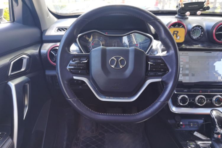 Used BAIC Off-Road BJ20 2016 1.5T CVT Luxury Model Steering Wheel