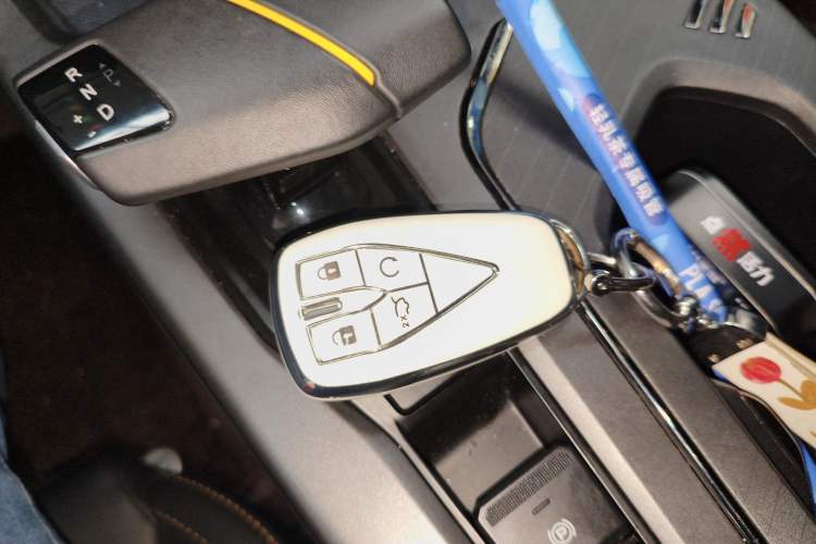 Used CHANGAN OSHAN X5 PLUS 2023 Revised 1.5T DCT Excellence Edition Vehicle Key