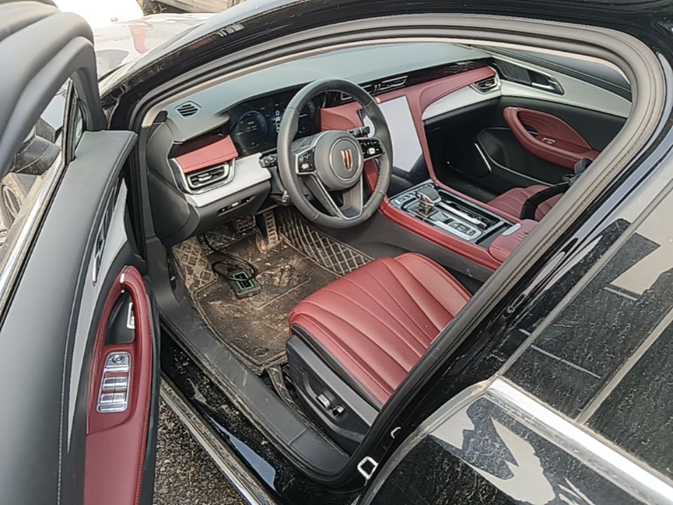 Hongqi H5 PHEV 2025 130 Super Hybrid Version — снимка 18