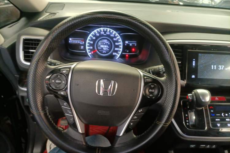 Used Honda Odyssey 2018 2.4L Luxury Edition Steering Wheel