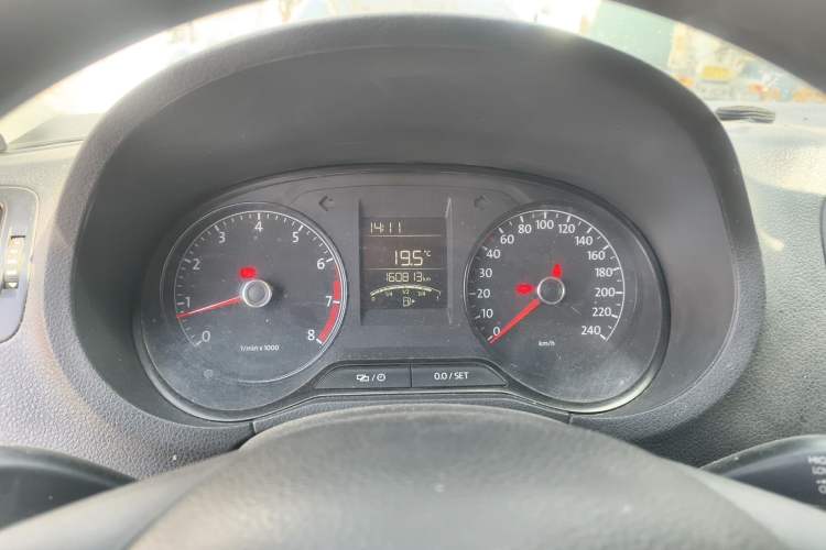 Used Volkswagen Polo 2014 1.4L Manual Fashion Edition
