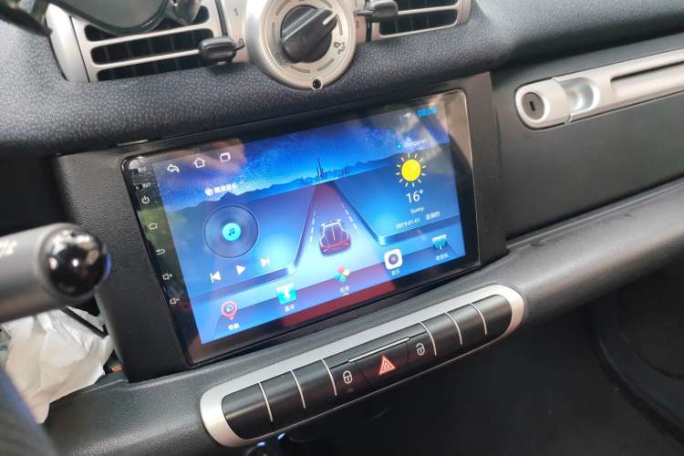 Used smart fortwo 2012 1.0 MHD Hardtop Standard Edition Audio And AC Panel