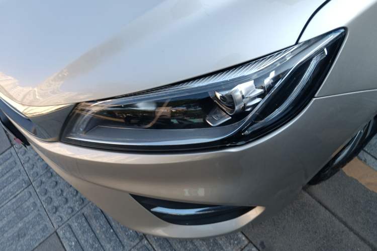 Used Geely Auto Binray 2018 14T CVT Colorful Edition
