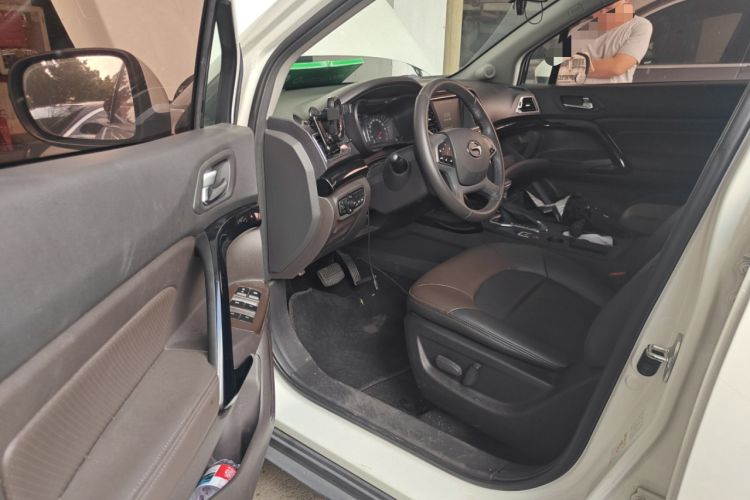 Used GAC Trumpchi GS4 2017 235T Automatic Two-Wheel Drive Luxury Smart Connectivity Version Driver Seat