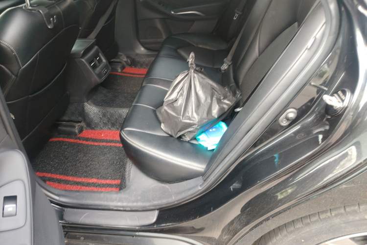 Used Toyota Avalon 2019 2.0L Ambition Edition China VI