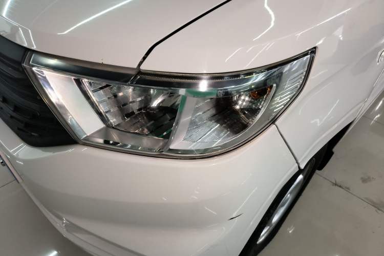 Used Wuling Hongguang V 2021 1.5L Jingqu Version LAR Left Front Headlight