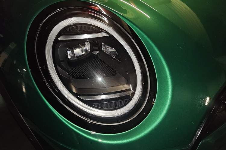 Used MINI 2025 1.5T COOPER Classic Edition Five-Door Version Right Front Headlight