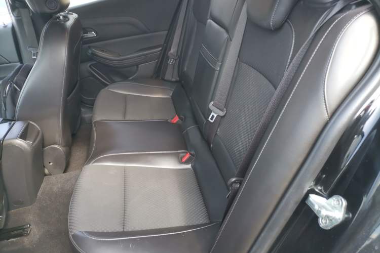 Used Chevrolet Malibu 2014 1.6T Automatic Comfort Edition Left Rear Seat