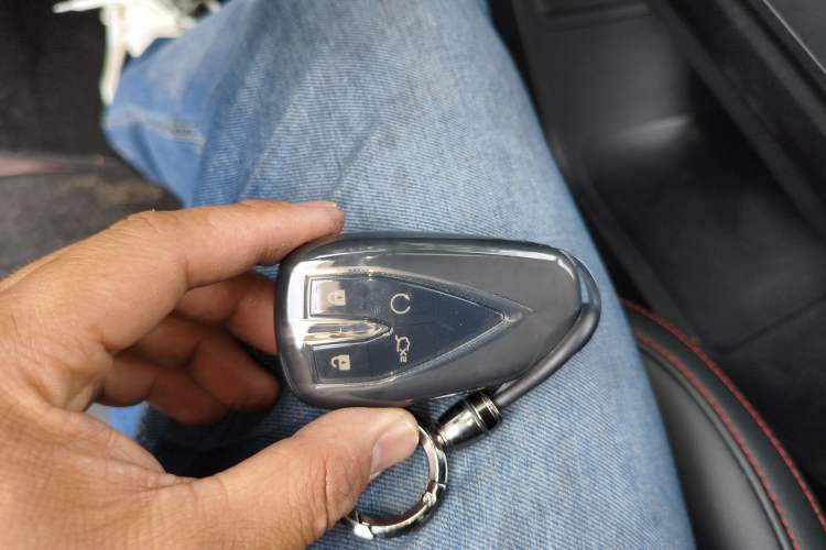 Used CHANGAN OSHAN X5 PLUS 2023 Revised Version 1.5T DCT Navigation Edition