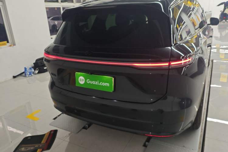 Used Nio ES8 2023 75 kWh Rear