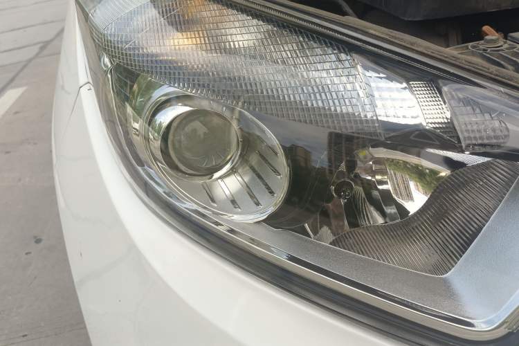 Used JAC Refine S5 2013 2.0T Manual Luxury Edition
