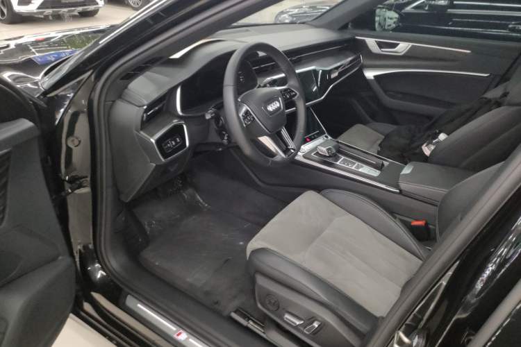 Used Audi A6L 2024 45 TFSI quattro Prestige Dynamic Edition
