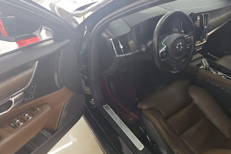 Used Volvo S90 2021 B5 Zhiyuan Luxury Edition
