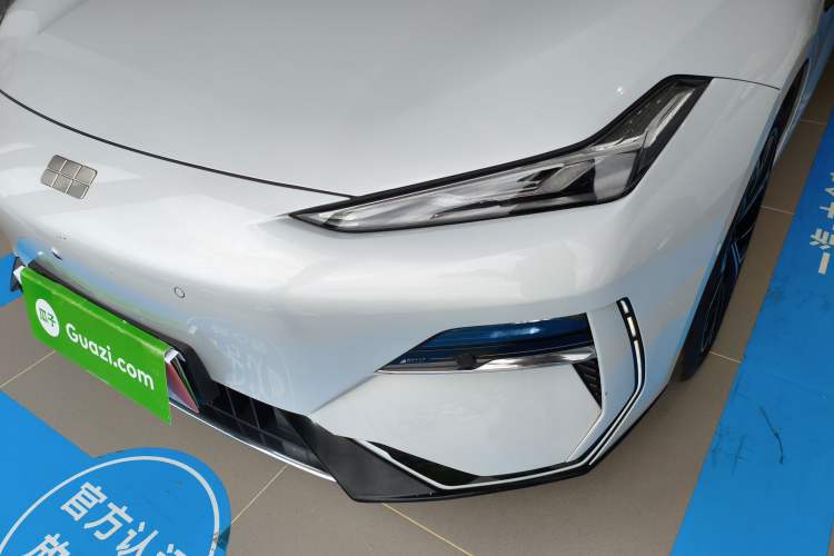 Used Geely Galaxy E8 2025 700 km Long-Range Intelligent Driving Version Left Front Headlight