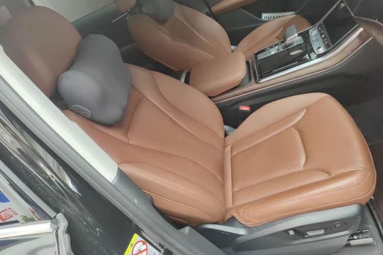 Used Audi Q7 2023 45 TFSI quattro S line Sport model