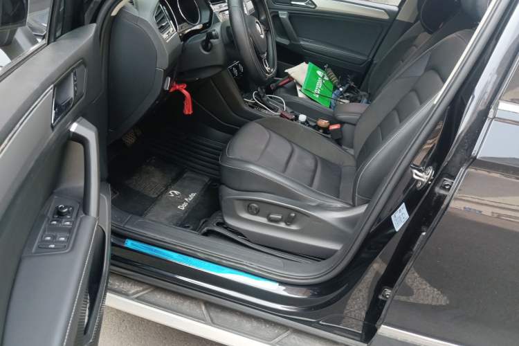 Used Volkswagen Tiguan L 2019 330TSI Automatic Two-Wheel Drive Panoramic Comfort Edition China V Standard