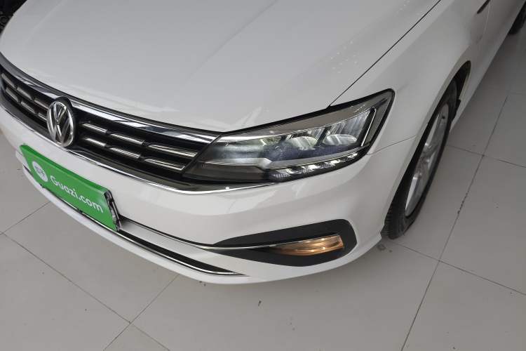 Used Volkswagen Lamando 2019 230TSI DSG Fashion Edition China VI
