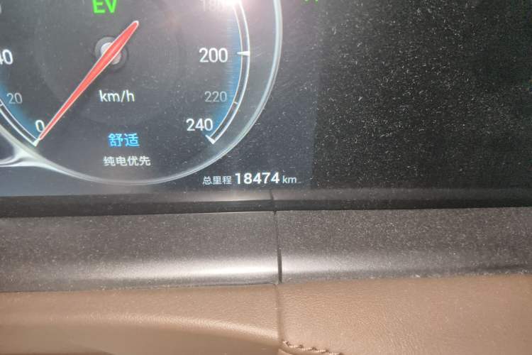 Used VOYAH FREE 2021 Four-Wheel Drive Standard Range-Extended Exclusive Luxury Package Odometer Close Up