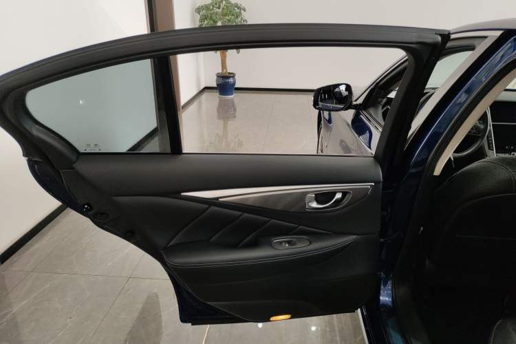 Used Infiniti Q50L 2021 2.0T Enjoyment Edition
