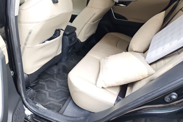 Used Toyota RAV4 2021 2.0L CVT Two-Wheel Drive Fashion PLUS Edition