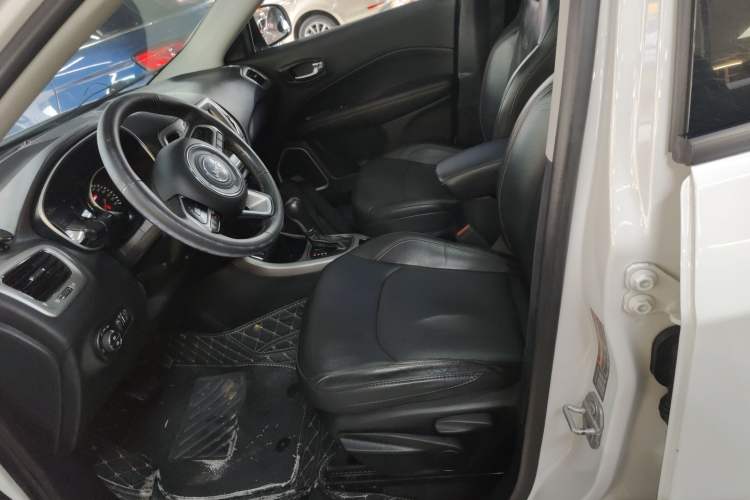 Used Jeep Compass 2017 200T Automatic Family Edition