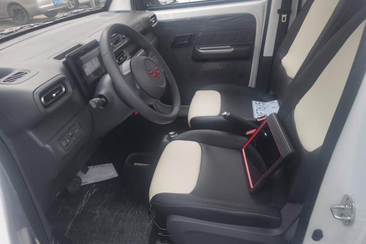 Used Wuling Zhiguang New Energy 2025 Standard Model