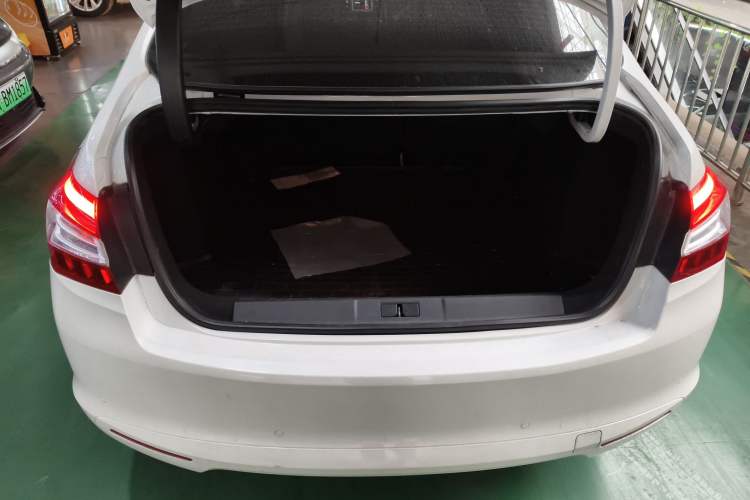 Used Peugeot 408 2014 1.8L Automatic Luxury Edition