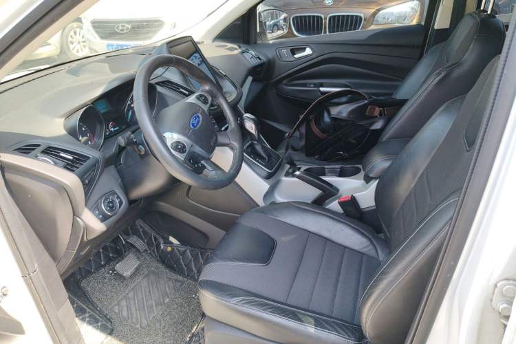 Used Ford Kuga 2013 1.6L GTDi Two-Wheel-Drive Trend Model
