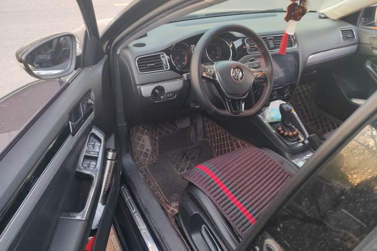 Used Volkswagen Sagitar 2018 280TSI DSG Comfort Model