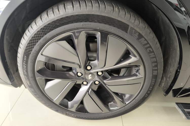 Used Li Auto L7 2024 MAX Model Left Front Wheel Hub