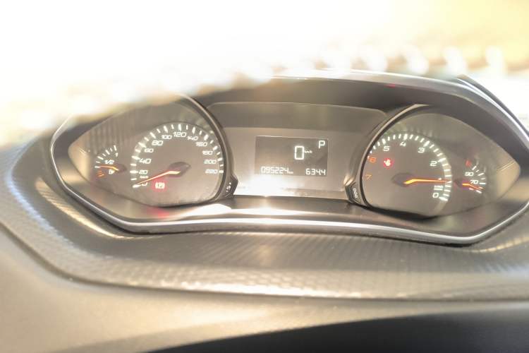 Used Peugeot 308 2016 1.6L Automatic Luxury Edition Instrument Cluster