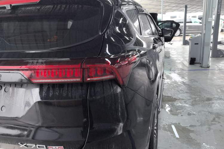 Used JETOUR X70 PLUS 2023 1.5T DCT Brave PLUS 5-Seater
