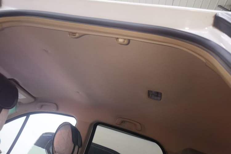 Used FORTHING Joyear SUV 2012 1.6L Luxury Model
