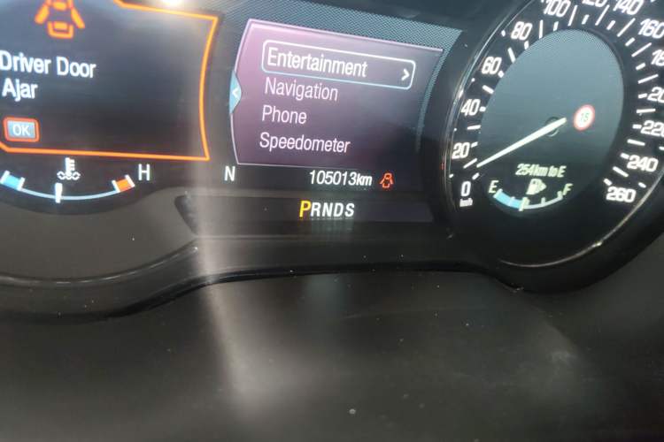 Used Lincoln MKC 2017 2.0T Two-Wheel Drive Deluxe Edition Odometer Close Up