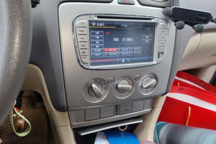 Used Ford Focus 2013 Sedan Classic 1.8L Manual Base Model
