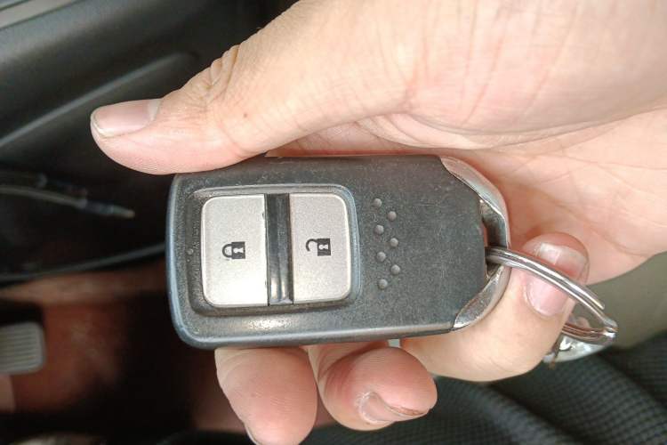 Used Honda CR-V 2015 2.0L two-wheel drive Fashion Edition Vehicle Key