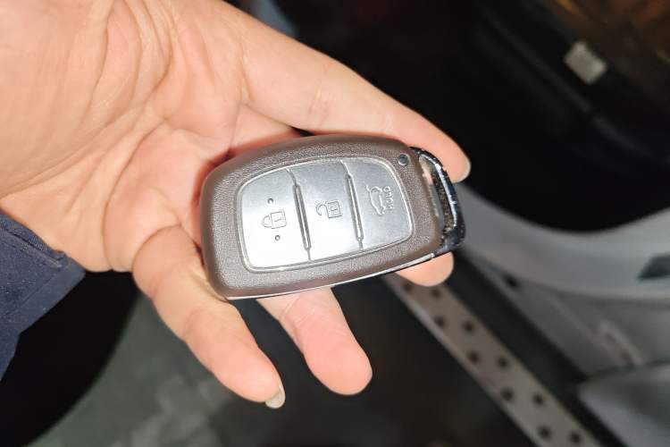 Used Hyundai ix35 2015 2.0L Automatic 2WD Smart Version China V Standard