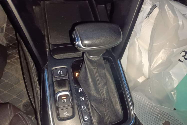 Used GAC Trumpchi GS4 2018 235T Automatic Two-Wheel Drive Elite Millionth Anniversary Edition Gear Lever