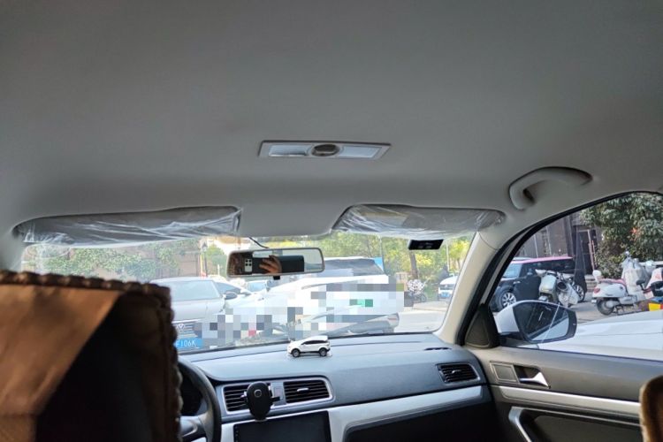 Used Volkswagen Lavida 2017 1.6L Manual Fashion Edition