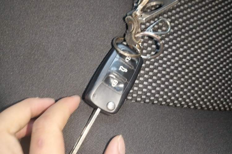 Used Volkswagen Polo 2013 1.4L Automatic Comfort Edition Vehicle Key