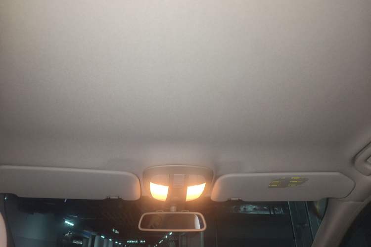 Used Mercedes-Benz R-Class 2011 R 300 L Business Model