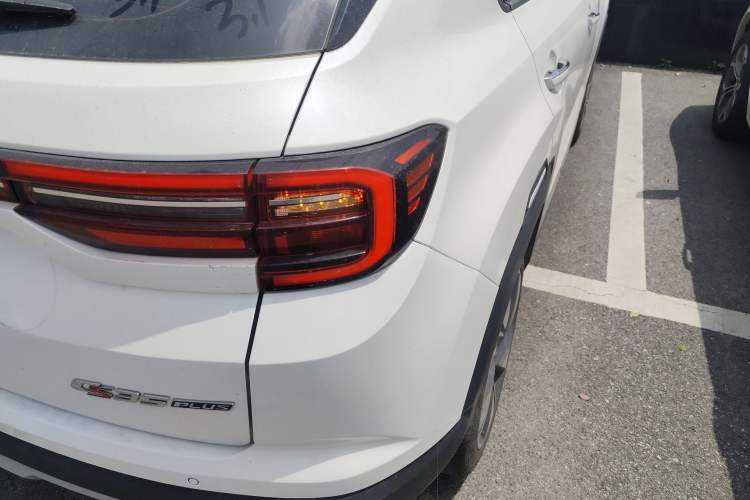 Used CHANGAN CS35PLUS 2018 1.6L Automatic Smart Connect Version China V Standard
